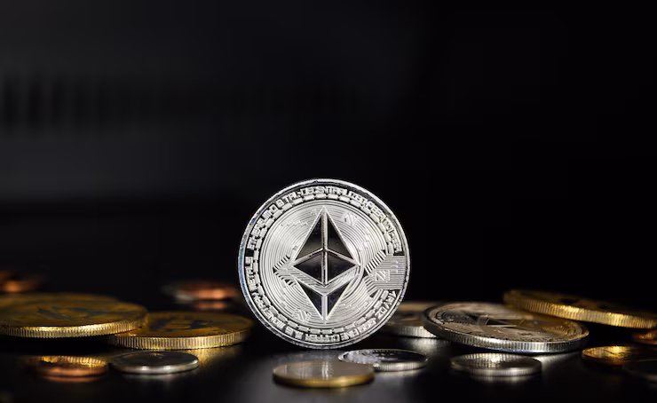 Analista Pronostica que Ethereum Puede Caer Hasta los $10,000