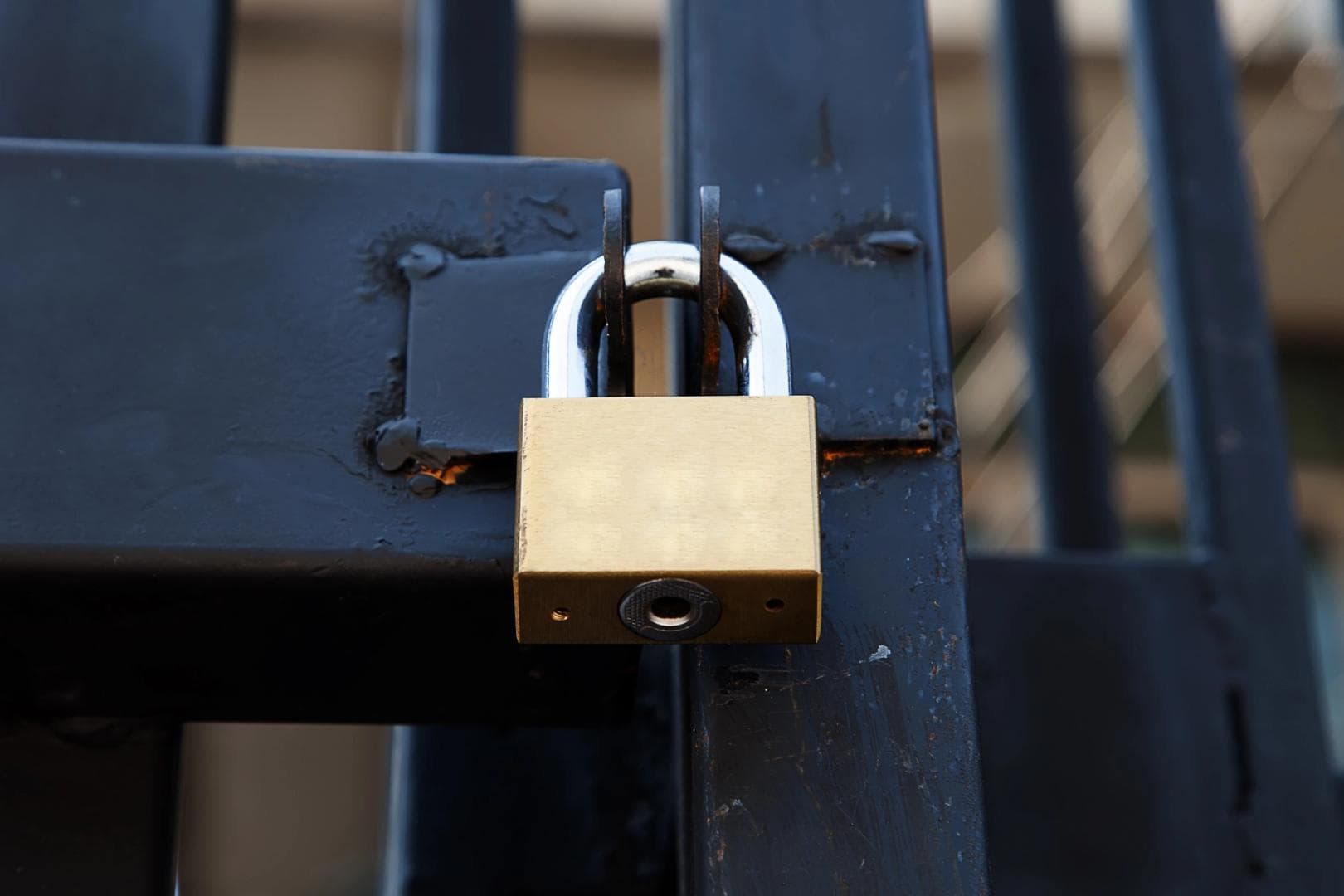 El XRP Ledger ha integrado pruebas de conocimiento cero (ZKP) a través de Boundless, permitiendo transacciones privadas y conformes, con el objetivo de eliminar el obstáculo de la 'transparencia fiscal' para la adopción institucional.